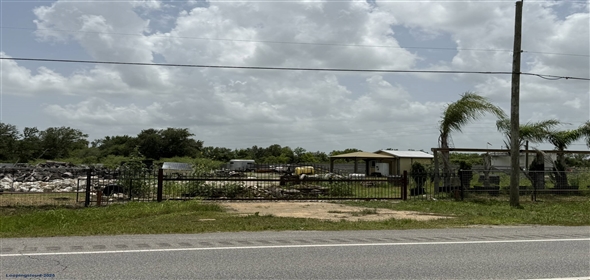 29948 Hwy 6 Alvin Texas, 77511 | +/-4.22 Acre Commercial Lot