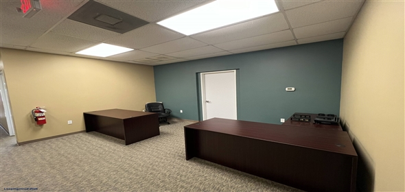 110 N Broadway St La Porte Texas, 77571 | Free-standing Office/Retail Complex