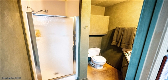 721 W Division St Arlington Texas, 76012 | premier leasing opportunity