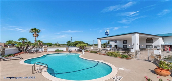 208 Nueces St George West Texas, 78022 | Best Western George West Executive Inn