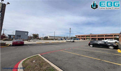 Idlewild Shopping Center: 3215 W. Pleasant Run Dr. Lancaster, TX