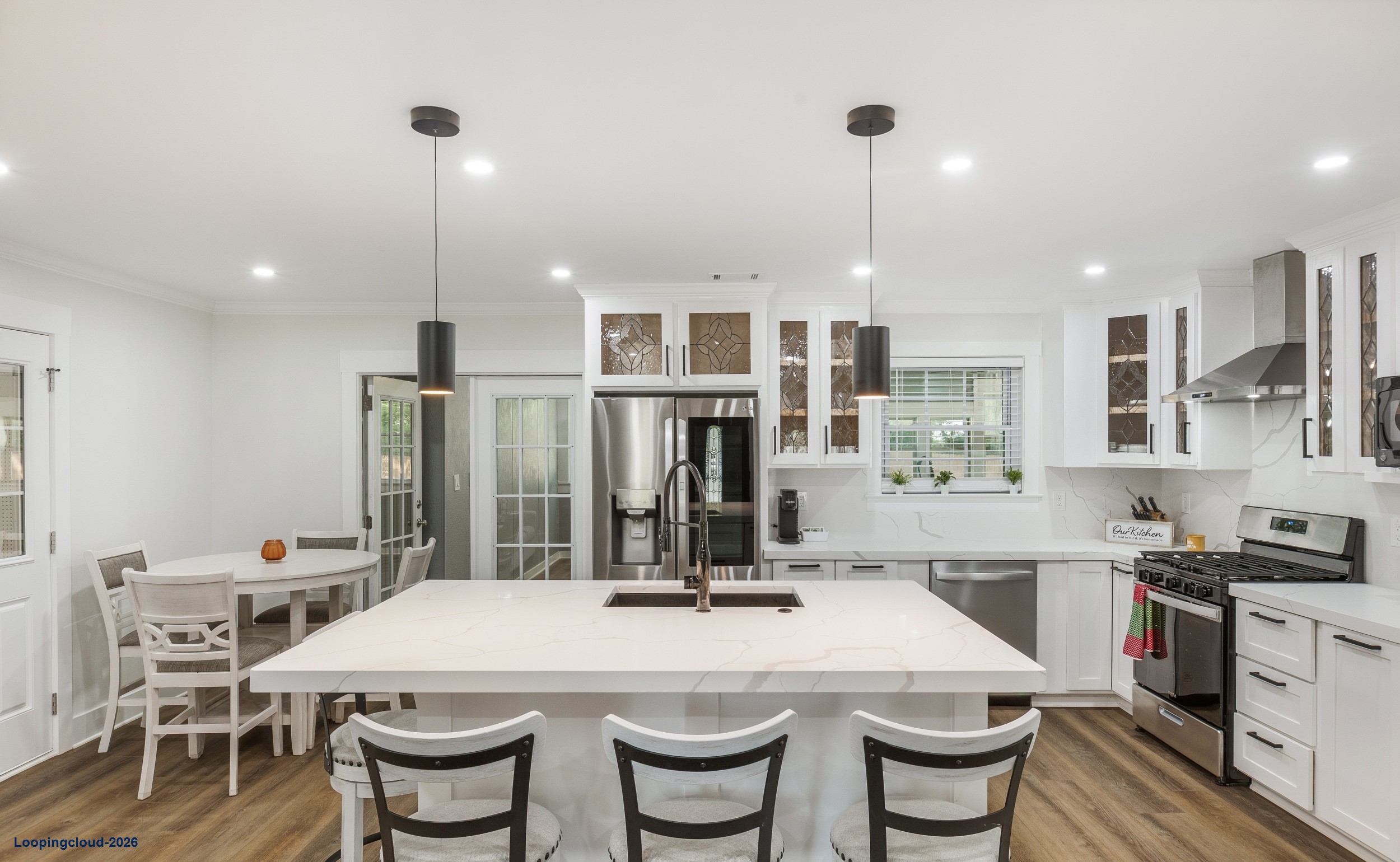 Stunning Mid-Century Modern Ranch Farmhouse