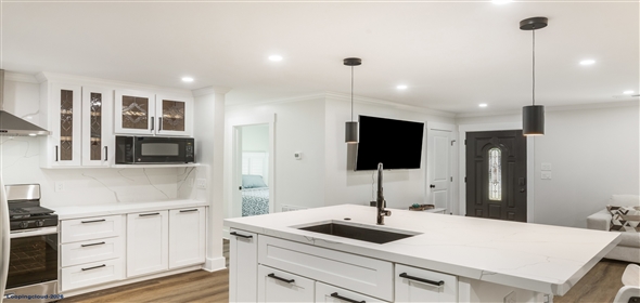 675 Inglewood Drive SE Smyrna Georgia, 30080 | Stunning Mid-Century Modern Ranch Farmhouse