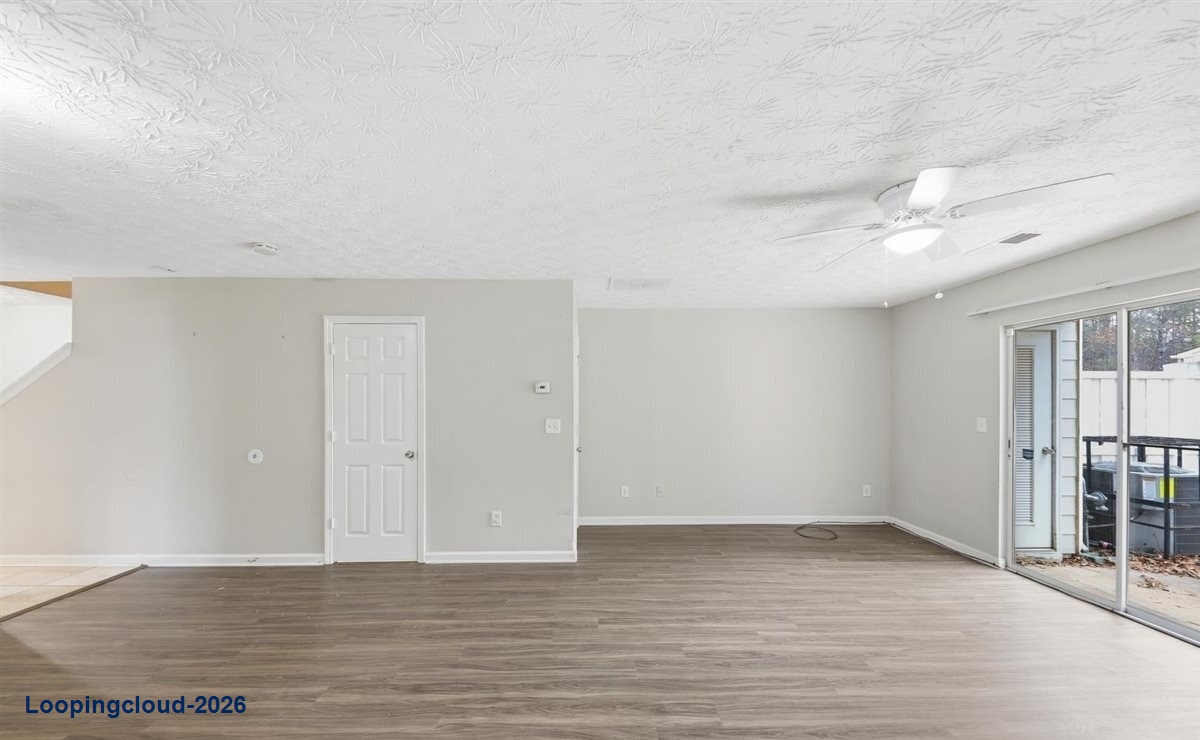 Well-Maintained 2-bed, 2.5-bath Townhome