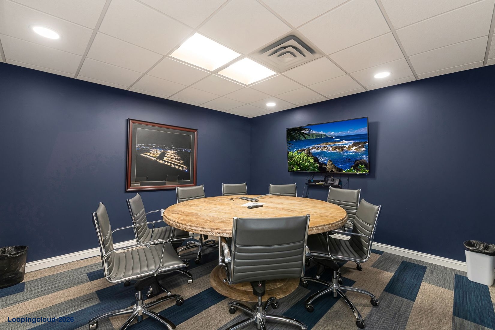20,000 SF Office & Warehouse with Secure Yard – Ideal Contractor HQ