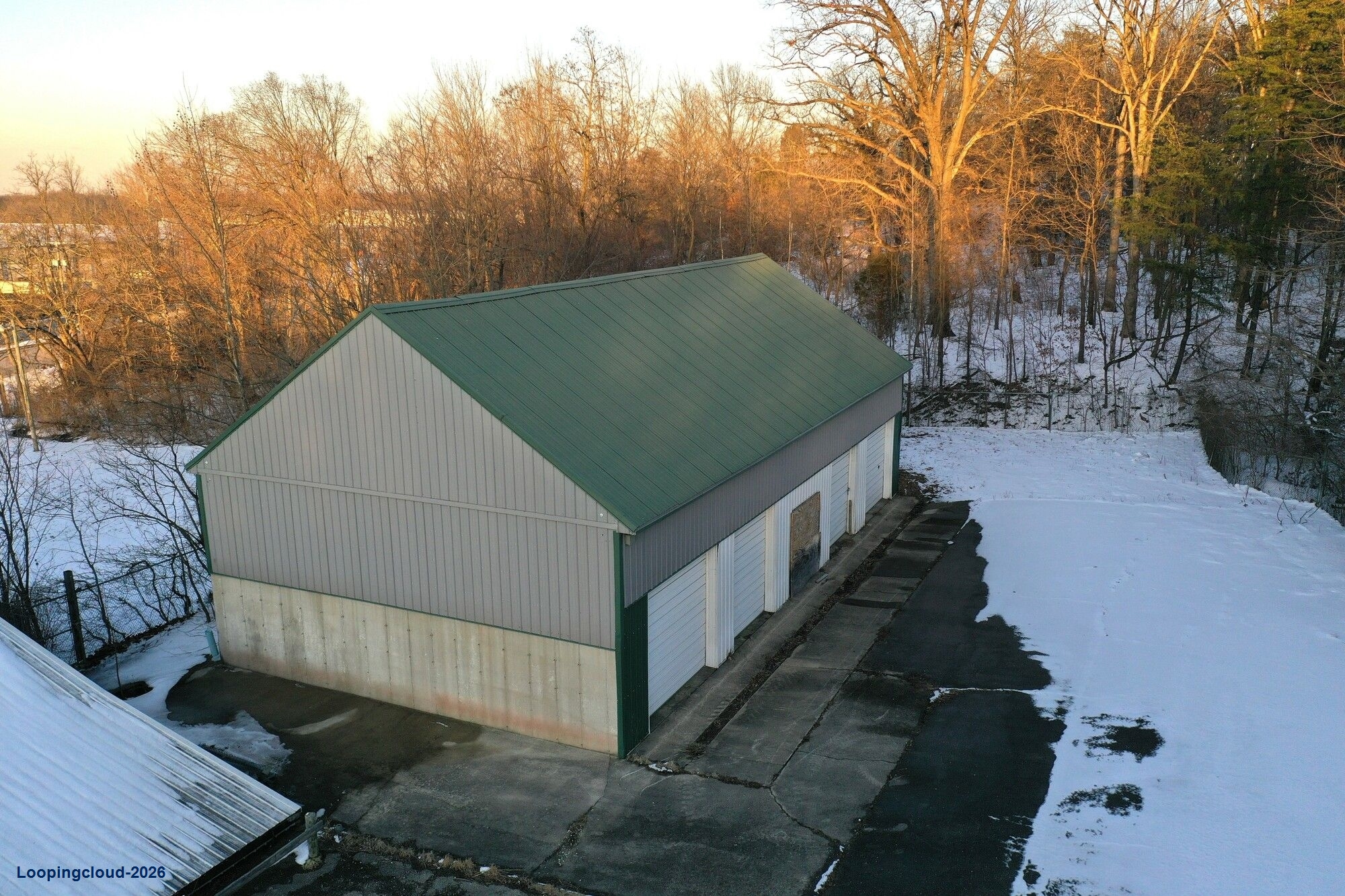 Highly Functional Warehouse & Office Space