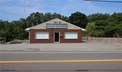 1495 Main St West Warwick Rhode Island, 02893 | 2,700SF Freestanding Commercial Building - NNN Lease