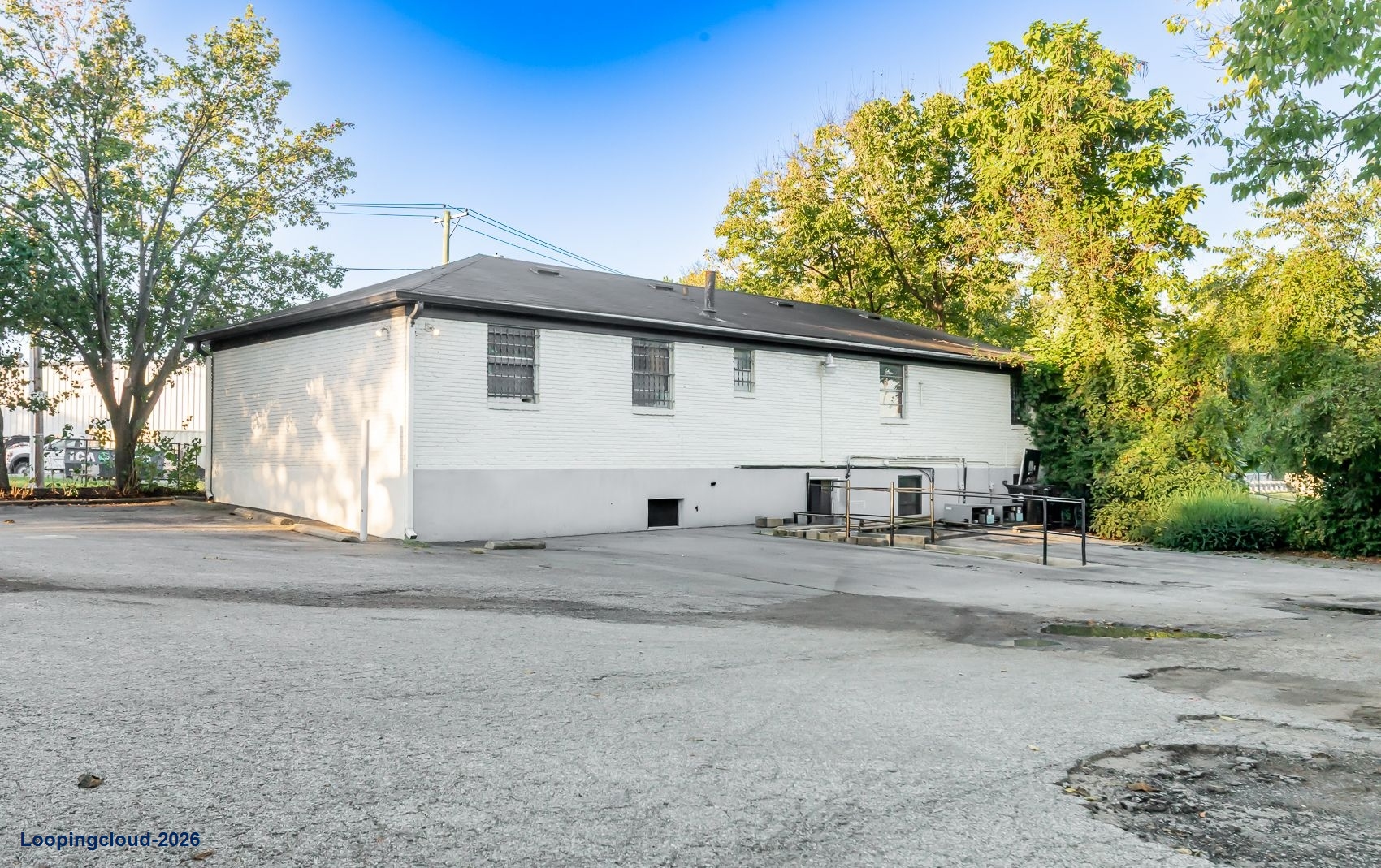 Commercial Property for Sale in Louisville Kentucky 40206