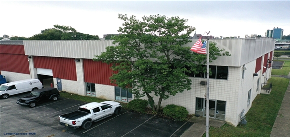 1118 Quality Choice P Louisville Kentucky, 40210 | Modern 20K SF Warehouse Facility with Dock & Drive-In Access