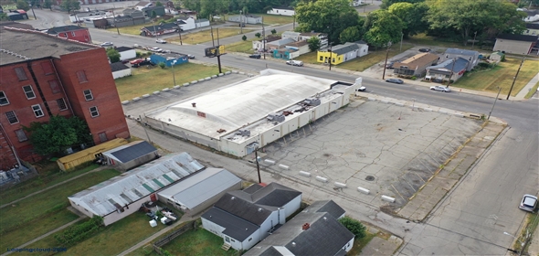 2421 W Market St Louisville Kentucky, 40212 | Former Family Dollar in West Louisville - Call for Offers!
