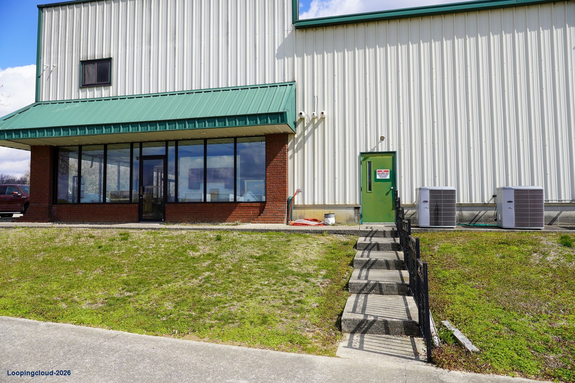 Commercial Property for Sale in Hodgenville Kentucky 42748