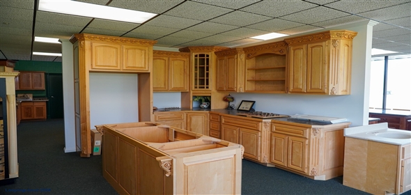 Hodgenville Kentucky, 42748 | Cabinet Manufacturing Business & Real Estate