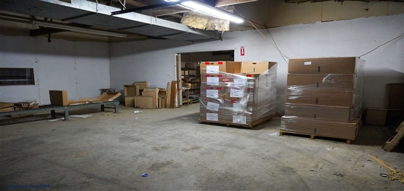 Hodgenville Kentucky, 42748 | Cabinet Manufacturing Business & Real Estate