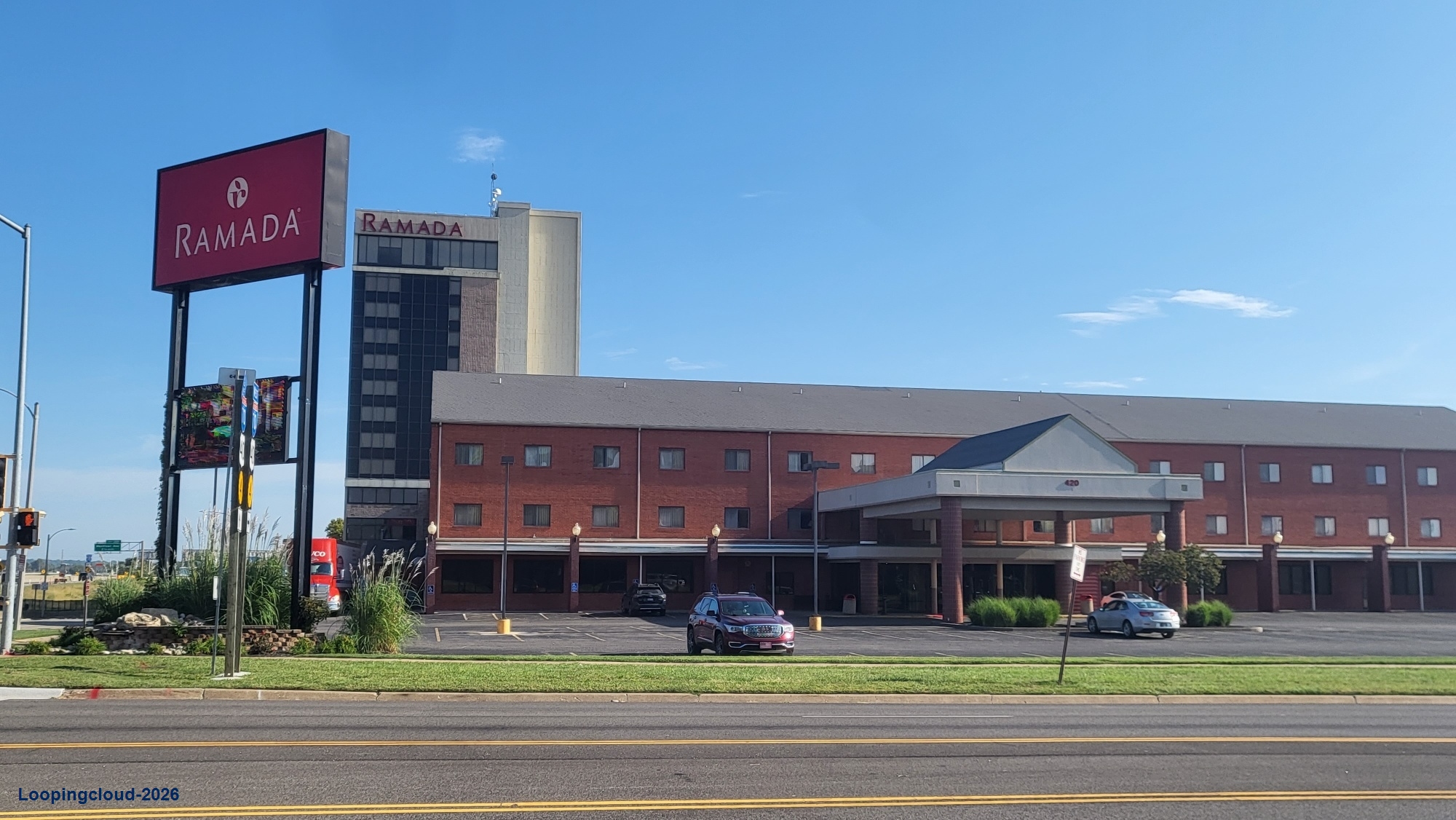 Ramada by Wyndham – Downtown Topeka Hotel and Conference Center