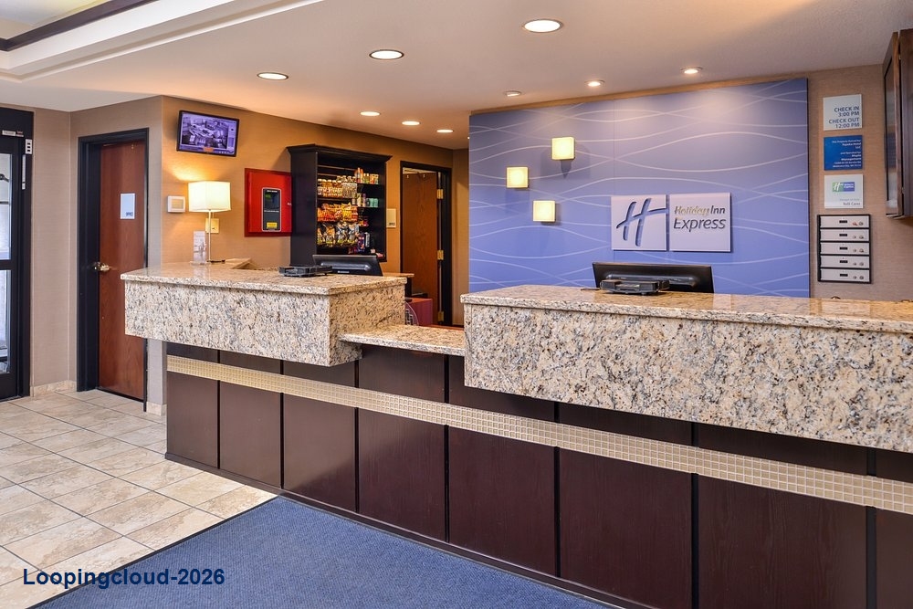 Holiday Inn Express & Suites West – Topeka