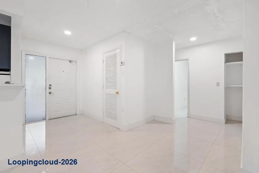 Very Spacious, Updated 2bd/ 2ba Corner Unit
