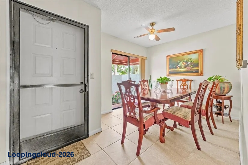 Beautifully Maintained first-floor Condo