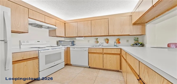 405 Liberty 405 Deerfield Bch Florida, 33442 | Beautifully Maintained first-floor Condo