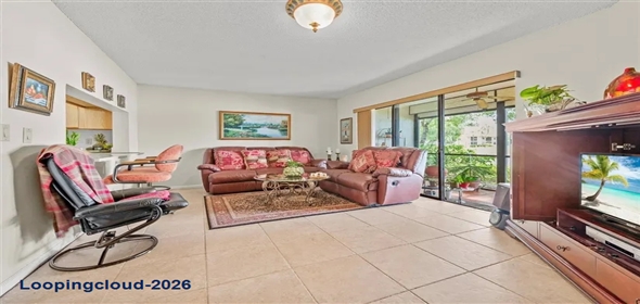 405 Liberty 405 Deerfield Bch Florida, 33442 | Beautifully Maintained first-floor Condo