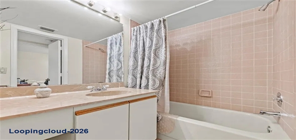 405 Liberty 405 Deerfield Bch Florida, 33442 | Beautifully Maintained first-floor Condo