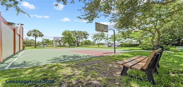 405 Liberty 405 Deerfield Bch Florida, 33442 | Beautifully Maintained first-floor Condo