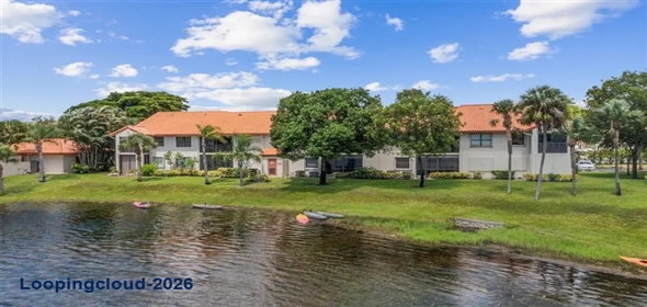 405 Liberty 405 Deerfield Bch Florida, 33442 | Beautifully Maintained first-floor Condo