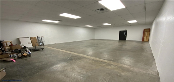 6029 W Outer Rd Imperial Missouri, 63052 | Contractor | Office | Warehouse/Flex | Opportunity