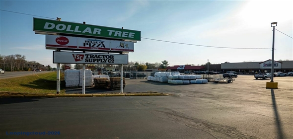 800 Central Street Millinocket Maine, 04462 | Tractor Supply anchored Shopping Center