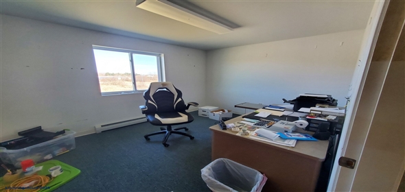 41 Buttermilk Drive Thomaston Maine, 04861 | Exclusive Office for Lease