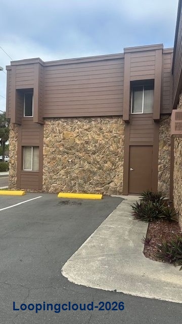 Prime Retail Building 7,668 SF on Highly Trafficked Court St.