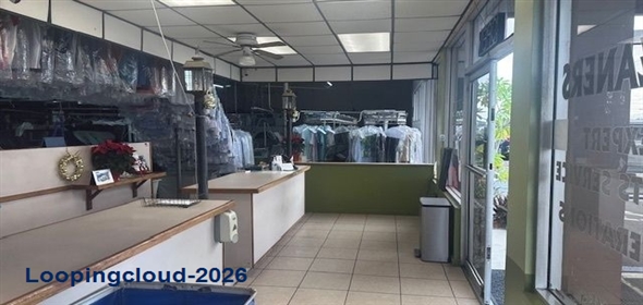 1152 Court Street Clearwater Florida, 33756 | Prime Retail Building 7,668 SF on Highly Trafficked Court St.