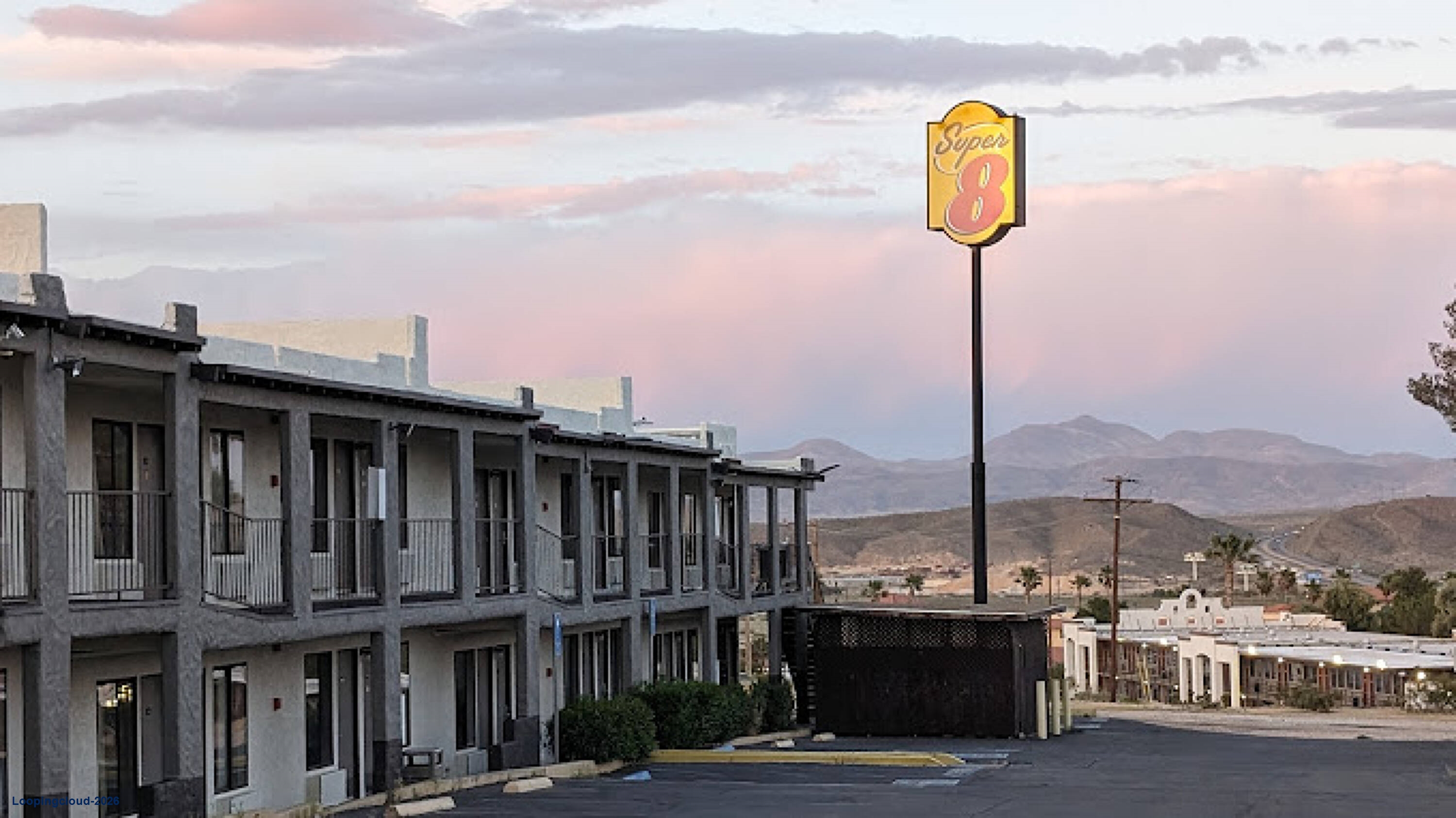 Commercial Property for Sale in Barstow California 92311