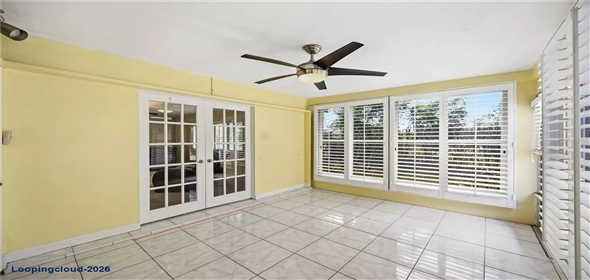 60 STRATHMORE BLVD #60 Sarasota Florida, 34233 | Charming 2 Bedroom, 2 Bath Villa