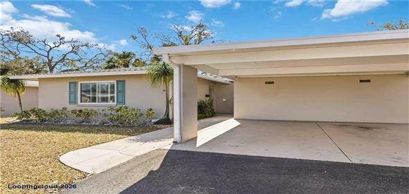 60 STRATHMORE BLVD #60 Sarasota Florida, 34233 | Charming 2 Bedroom, 2 Bath Villa
