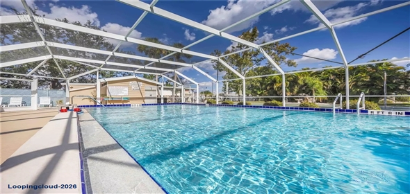60 STRATHMORE BLVD #60 Sarasota Florida, 34233 | Charming 2 Bedroom, 2 Bath Villa