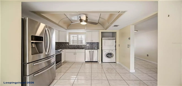 60 STRATHMORE BLVD #60 Sarasota Florida, 34233 | Charming 2 Bedroom, 2 Bath Villa