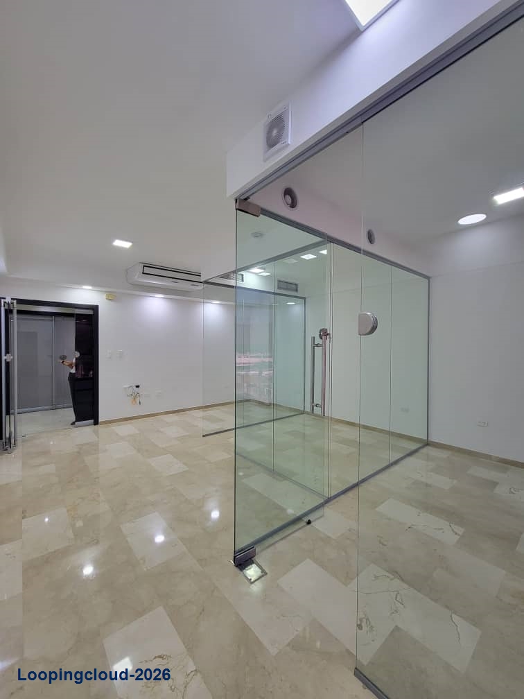 Exclusive Office in Torre Ikonos - Oficina en la Torre Ikonos