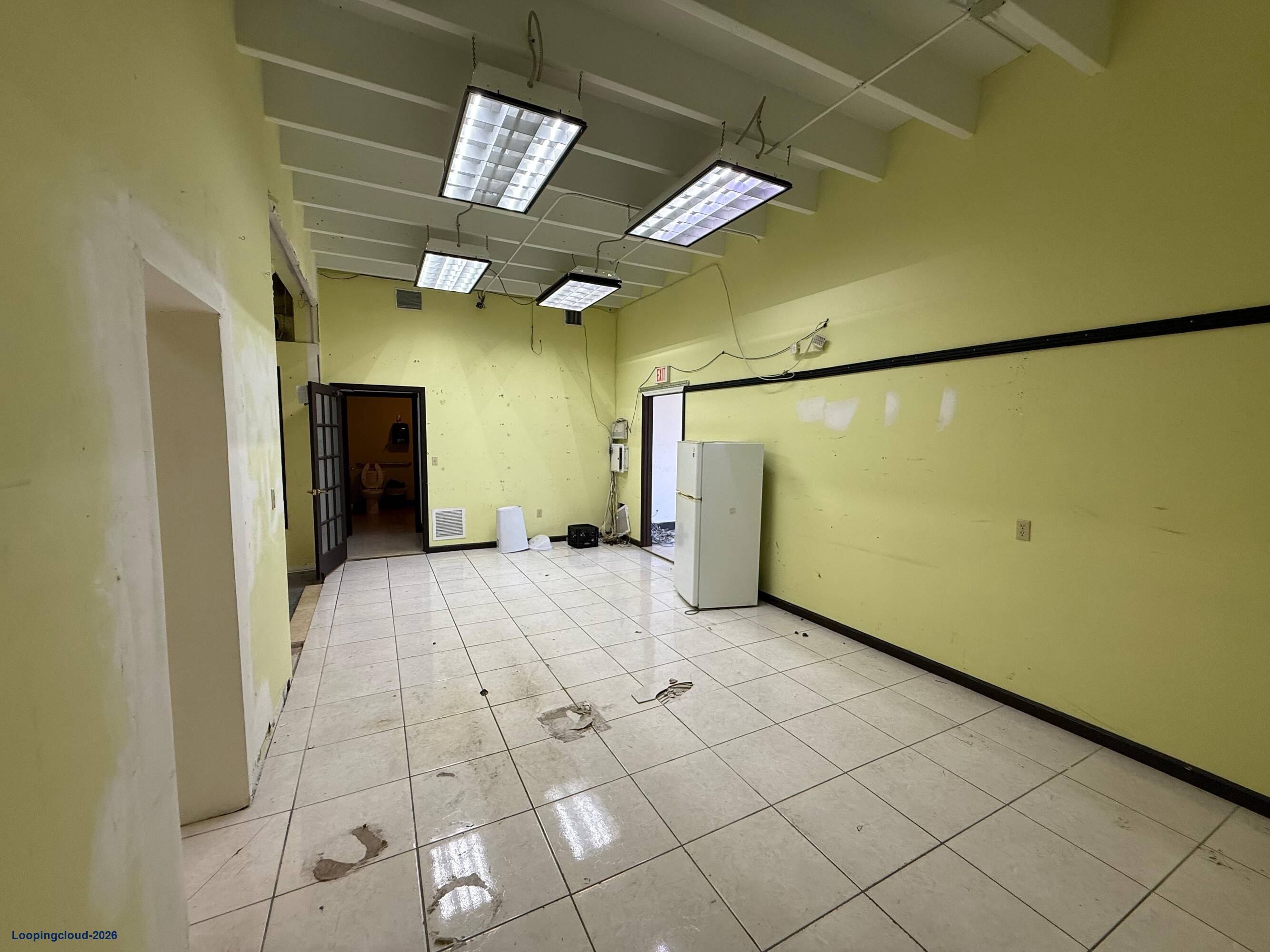 Prominent Leasing Opportunity On Bird Road Corridor