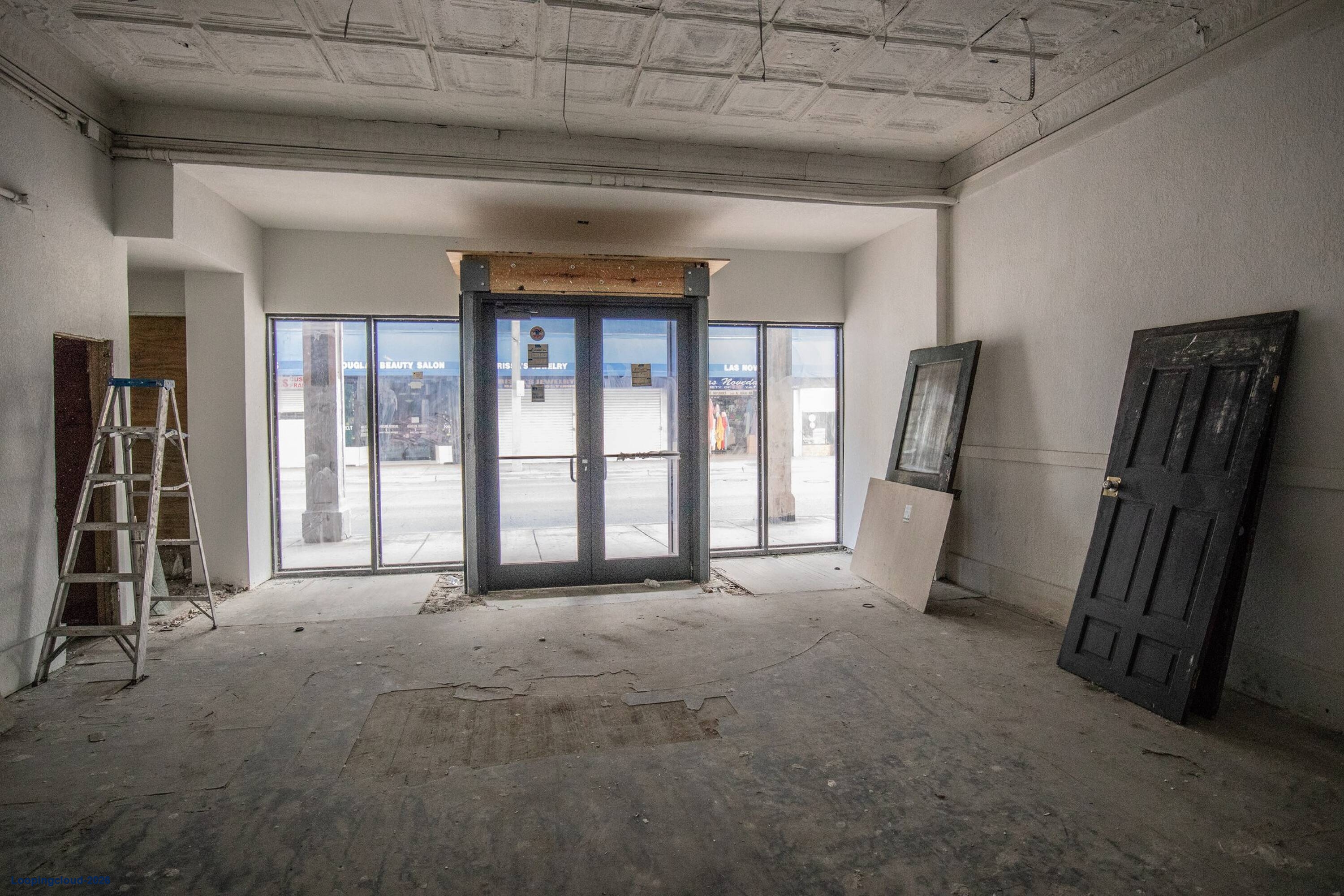 Prime Downtown Office & Retail Space