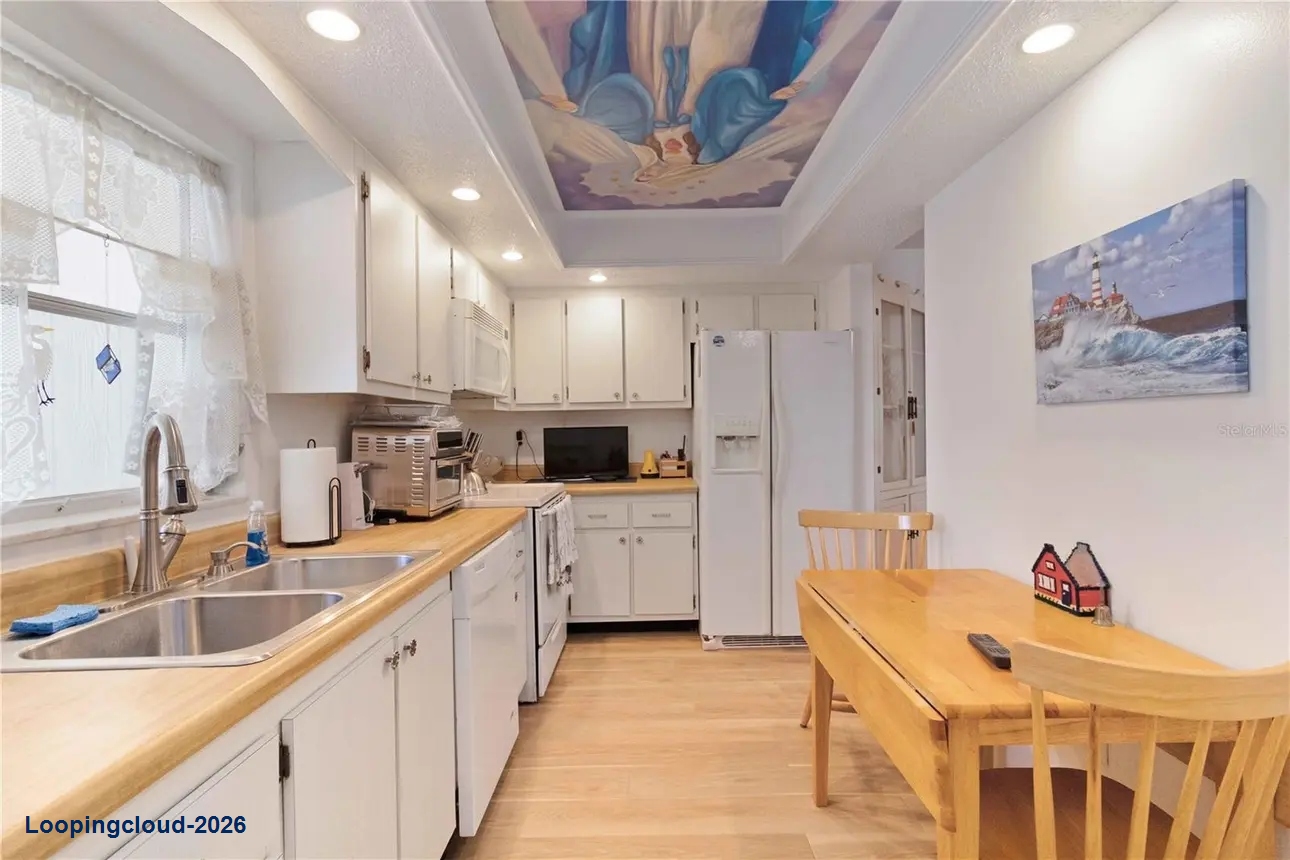 Turnkey 55+ Lifestyle Rental: Updated Furnished Villa Near Siesta Key – Sarasota, FL