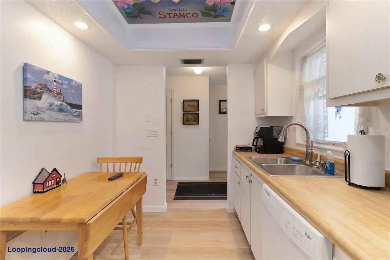 Turnkey 55+ Lifestyle Rental: Updated Furnished Villa Near Siesta Key – Sarasota, FL
