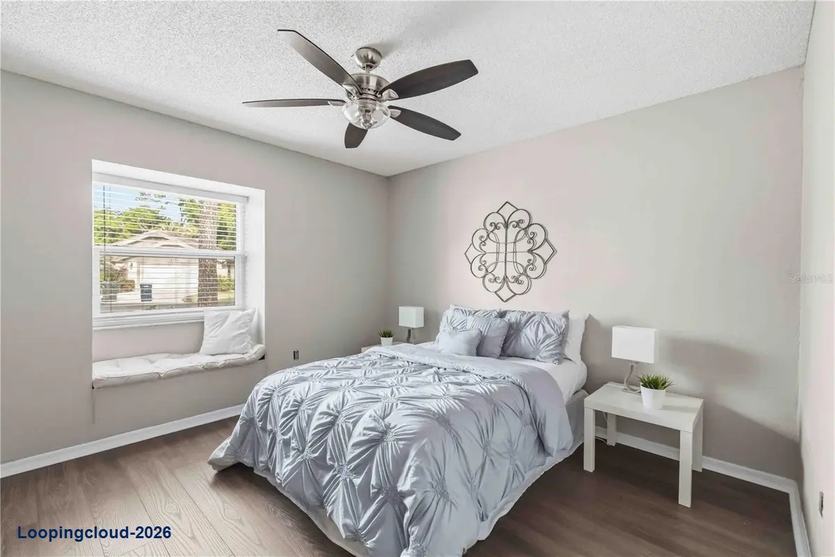 7795 PINE TRACE Sarasota, FL 34243