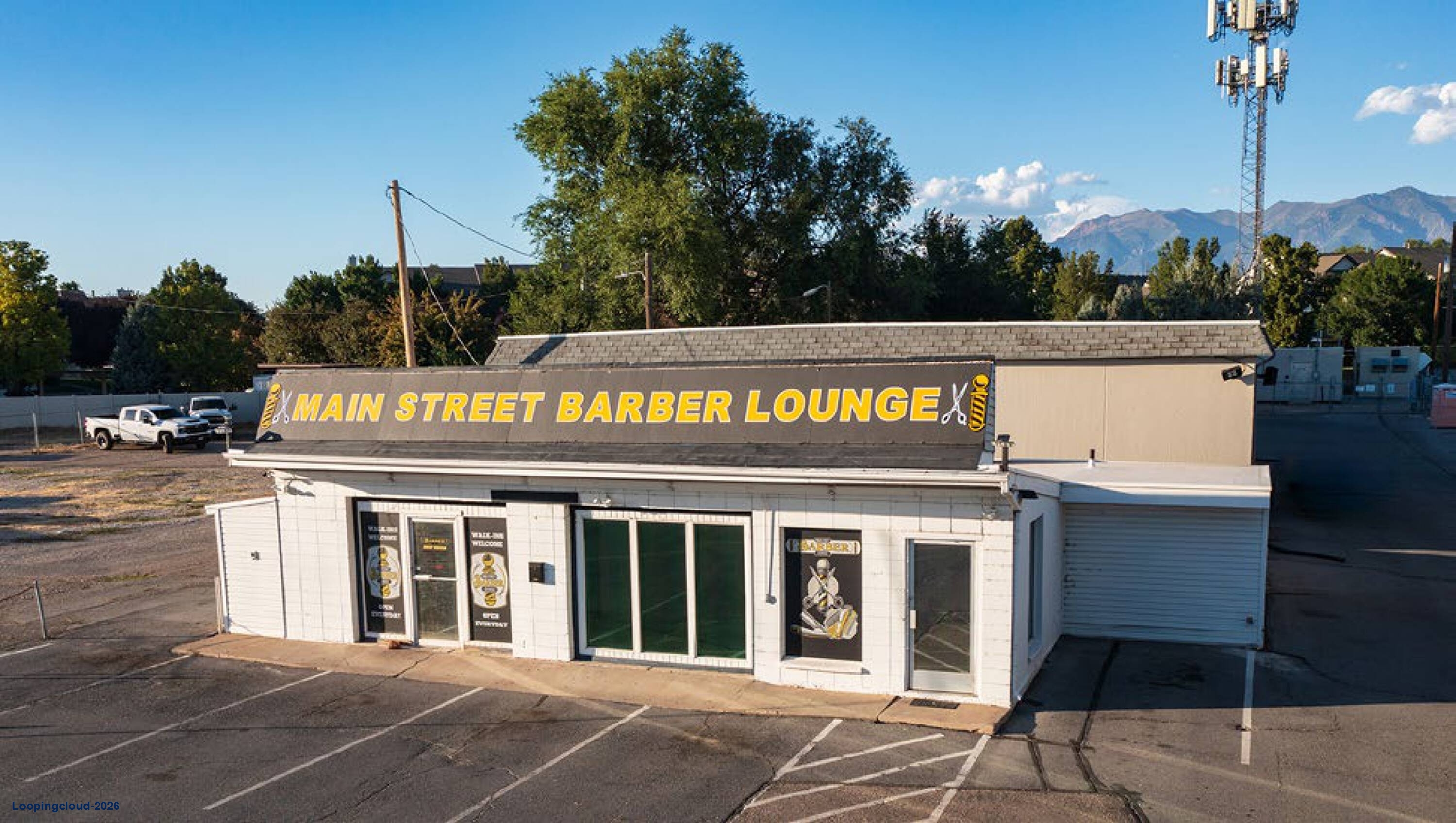 100% Occupied Retail & Self-Storage Facility | 10,346 SF | 5.00% Cap Rate