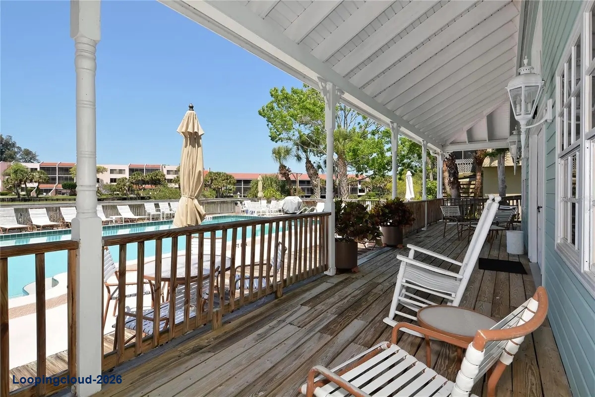 5345 LAKE ARROWHEAD TRL #12 Sarasota, FL 34231 P