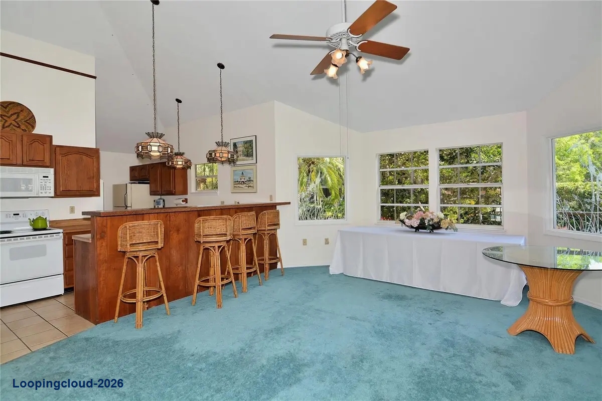 5345 LAKE ARROWHEAD TRL #12 Sarasota, FL 34231 P