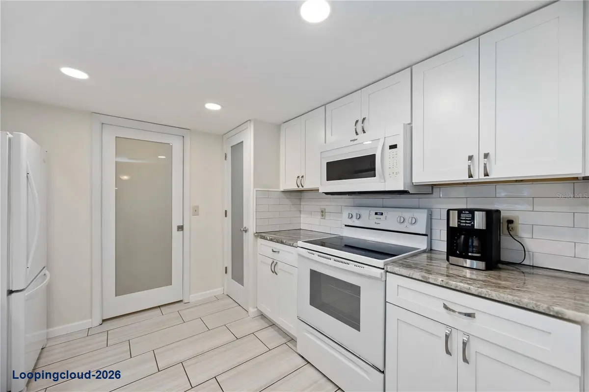 181 SANDHURST DR Venice, FL 34293