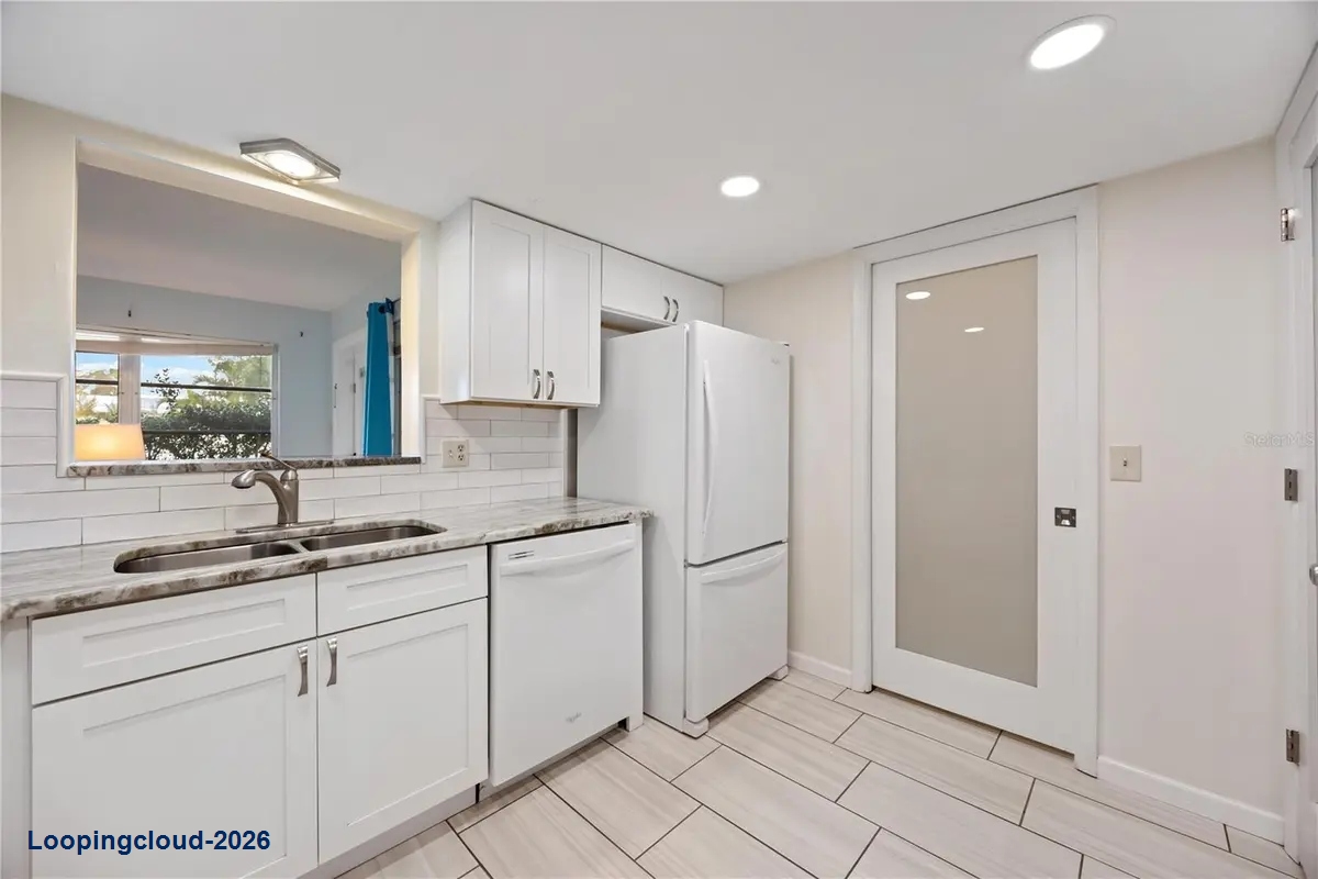181 SANDHURST DR Venice, FL 34293