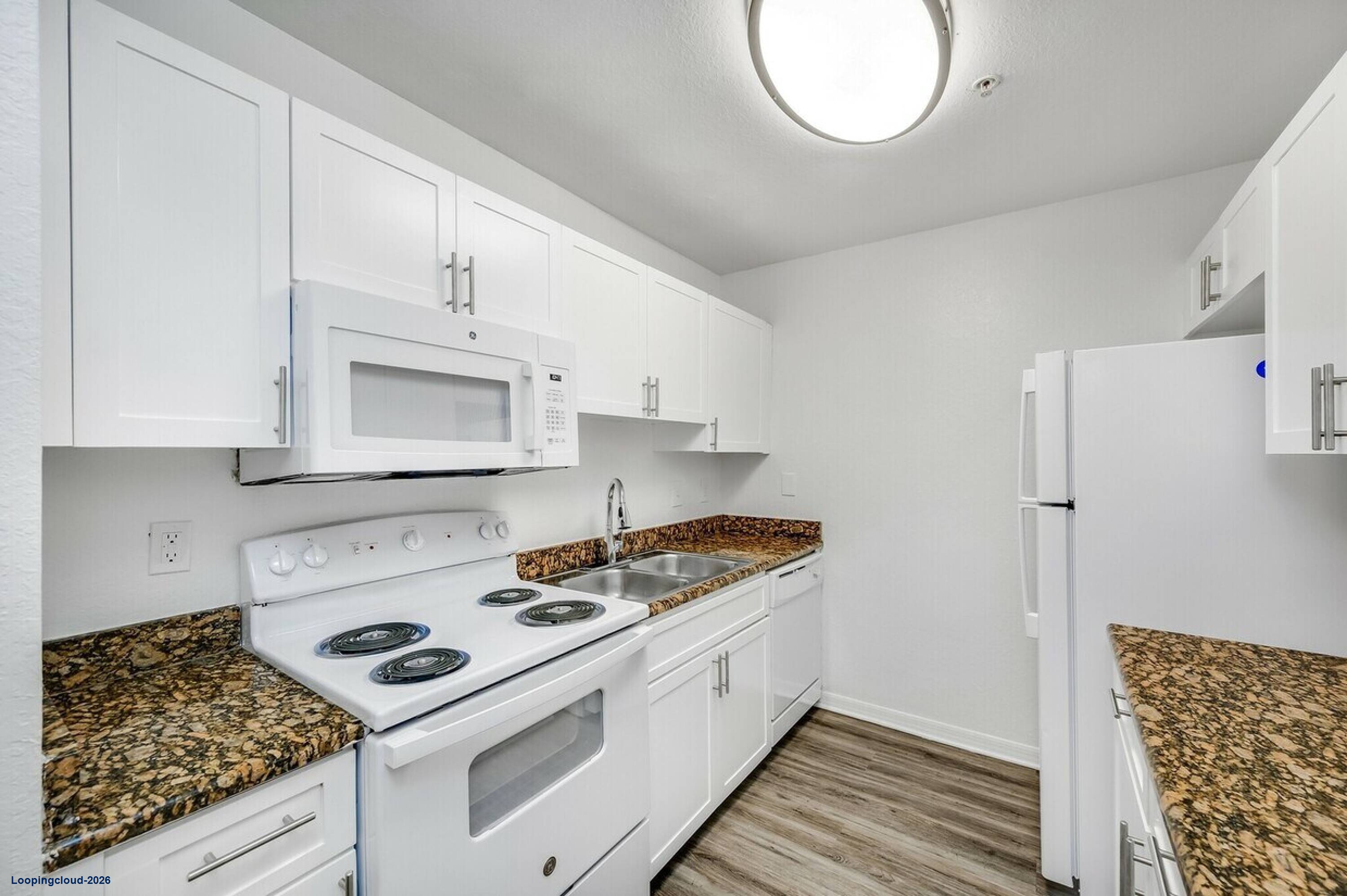 Uptown Palms - Student Housing Candidate -Next to USF