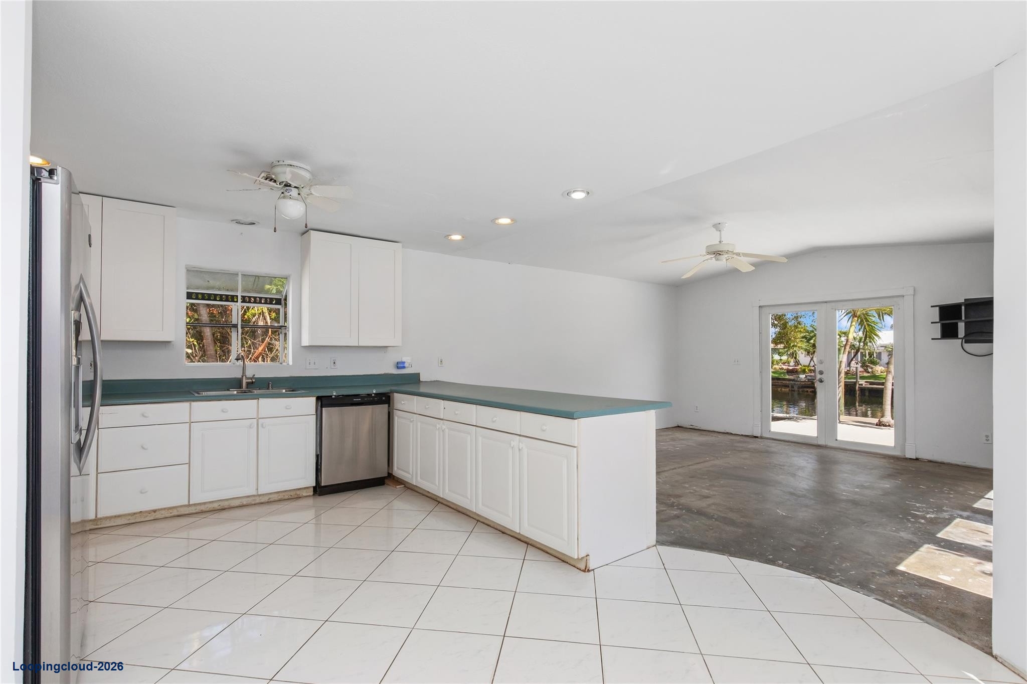 360 SE 5th Avenue