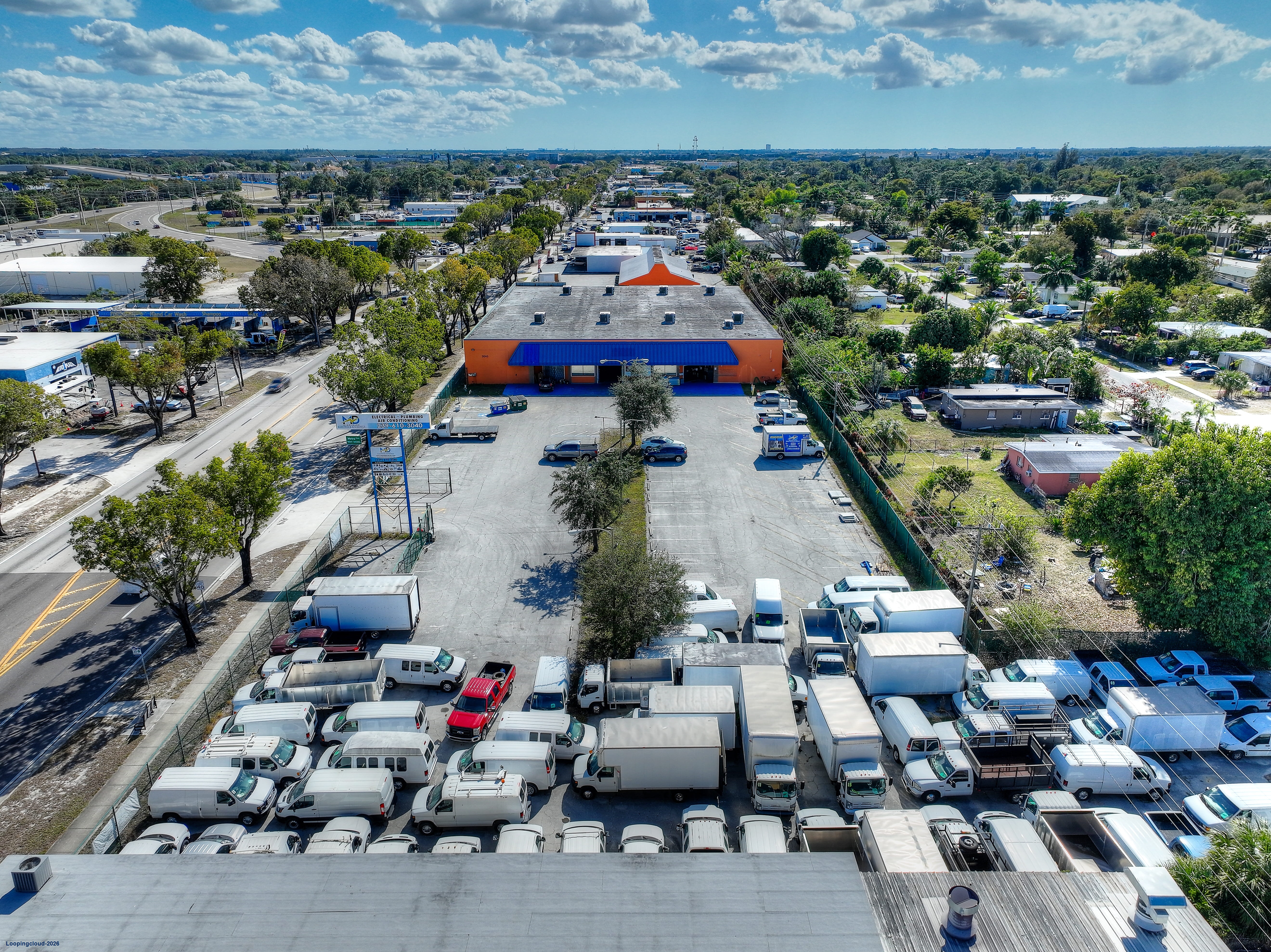 3040 Fowler Street INDUSTRIAL / SHOWROOM FACILITY
